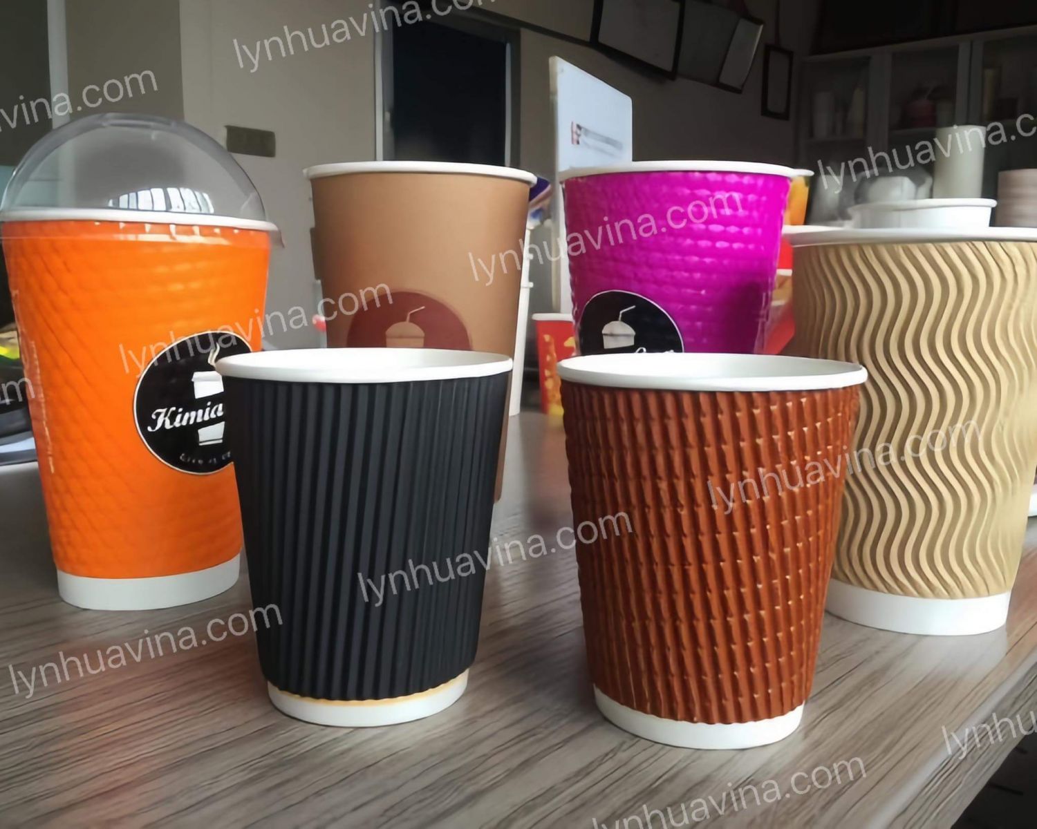 Ly giấy gợn sóng đa dạng hoa văn